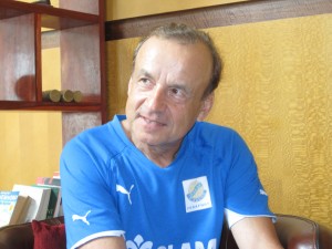 Botswana sack football coach Tshosane