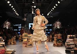 Jacqueline Fernandez turns elegant showstopper