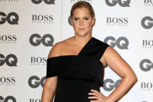 amy-schumer-loves-humiliating-her-agent