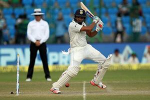 india-sets-434-run-target-for-new-zealand