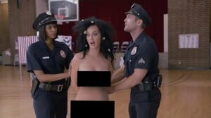 katy-perry-strips-naked-to-urge-people-to-vote