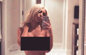Kim Kardashian poses naked