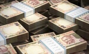 driver-flees-with-rs-1-37-cr-money-in-bengaluru