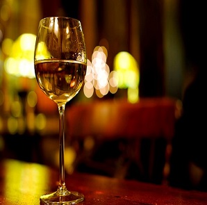 Pubs are letting down wine buffs with poor quality ranges, says M&S buyer