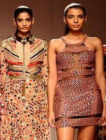 WIFW Day 1: Malini Ramani wraps up on a holiday note