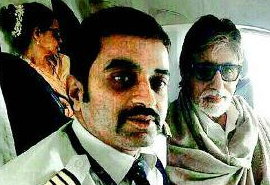Rekha and Amitabh’s flight picture goes viral