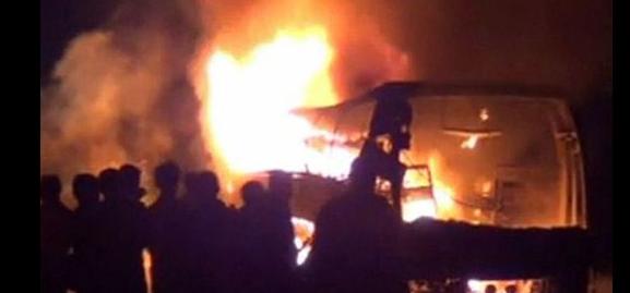 Seven killed in Karnataka bus fire (Lead)