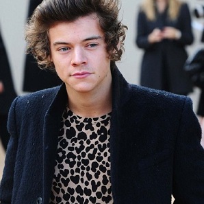 Harry Styles to auction shirt for charity