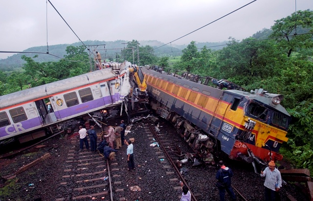 Four killed in Maharashtra train accident