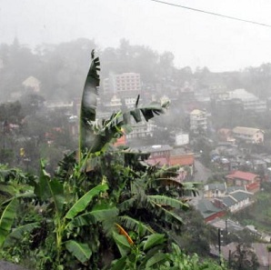 Super typhoon kills at least 100 in Philippines