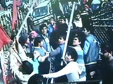AAP office near Kejriwal home attacked, BJP blamed