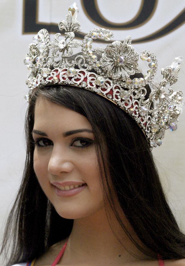 Former Miss Venezuela Mónica Spear shot deadFormer Miss Venezuela Mónica Spear shot dead
