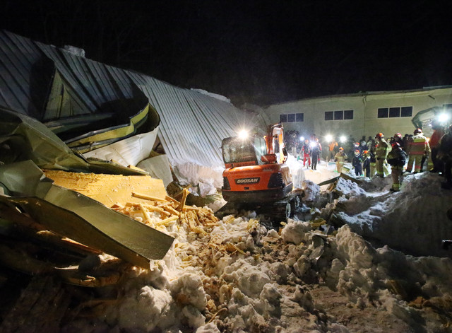 10 killed, over 100 injured in South Korean resort collapse