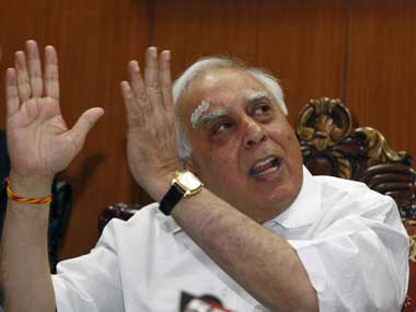 AAP to approach poll panel against Sibal