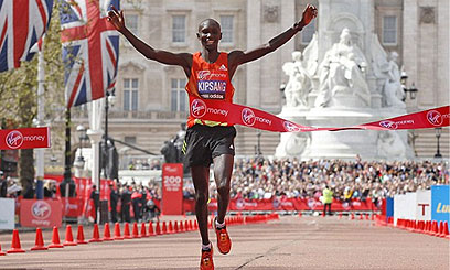 Kipsang hopes to beat world marathon record in London