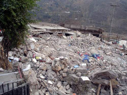 Two die in Pakistan earthquake