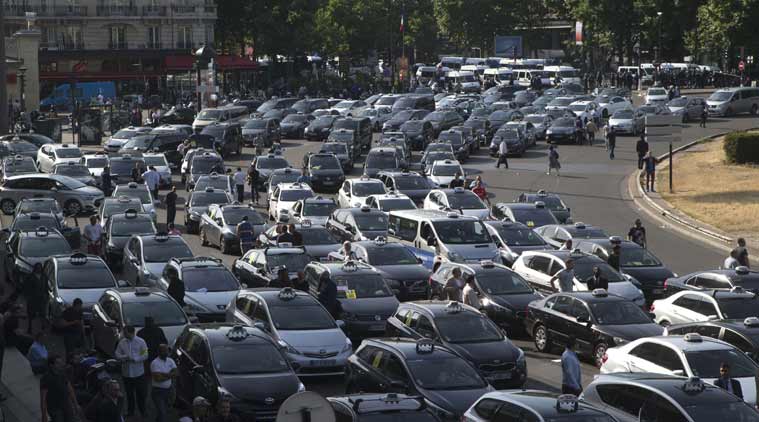 Taxi drivers protest against China’s ‘Uber-like services’
