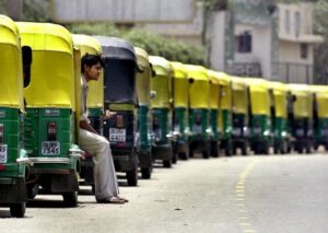 Autorickshaw moves on strike towards app-based taxis