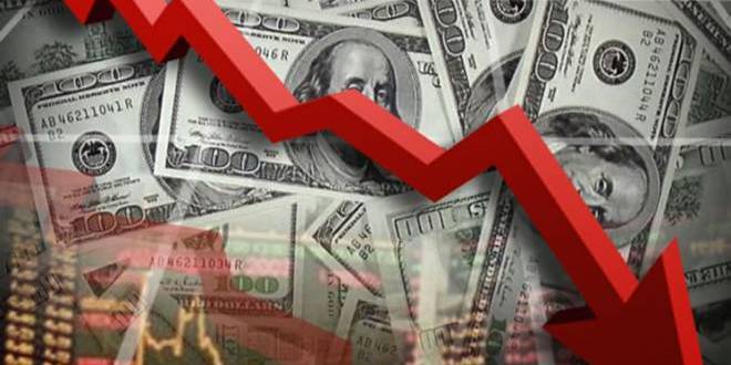 US dollar declines
