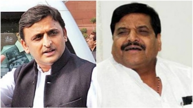 Conflicting signals prevail in Akhilesh Party