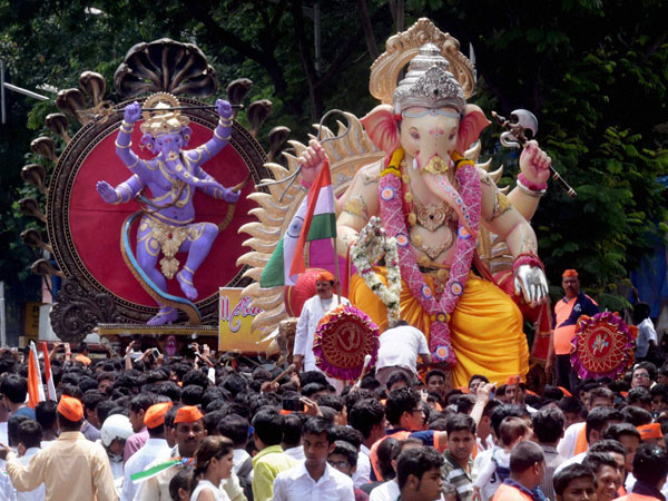Maharashtra bids adieu to Lord Ganesh after 11 days