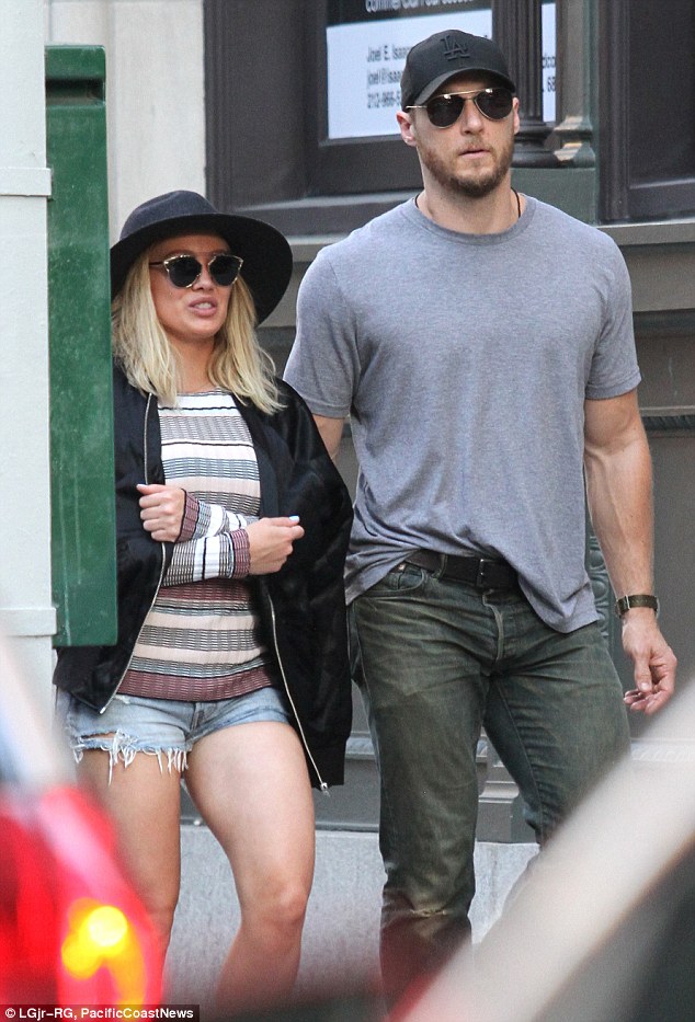 Hilary Duff is dating her private coach