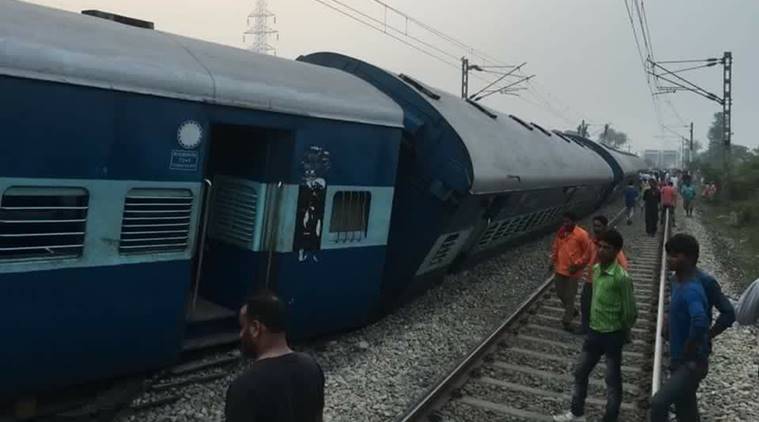 Three injured as Jhelum Express derails in Punjab