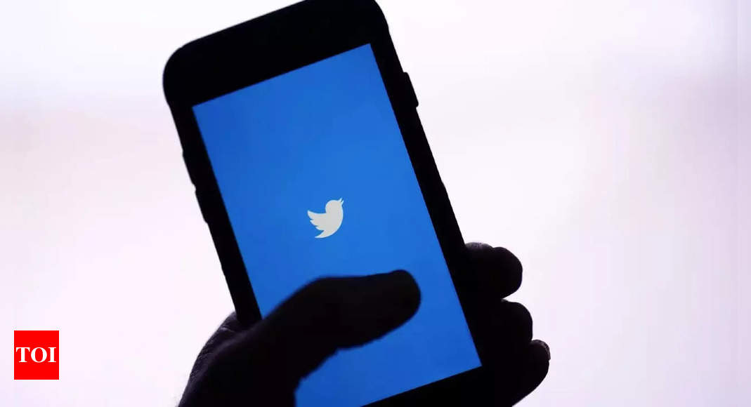 Twitter down for thousands of users | International Business News