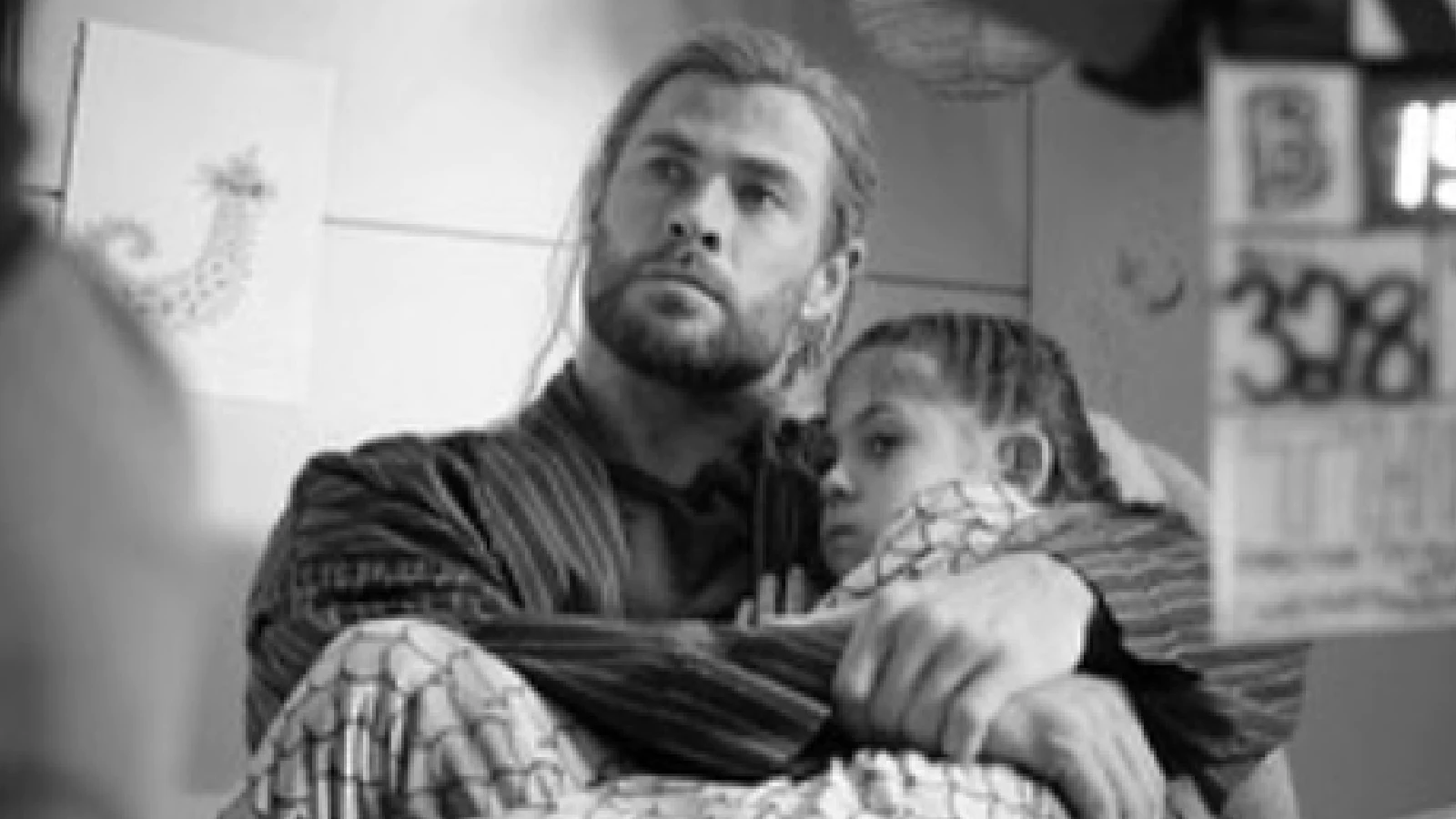 Chris Hemsworth Terms Daughter India Rose His ‘Favourite Superhero’; See Adorable Pic From Thor Sets