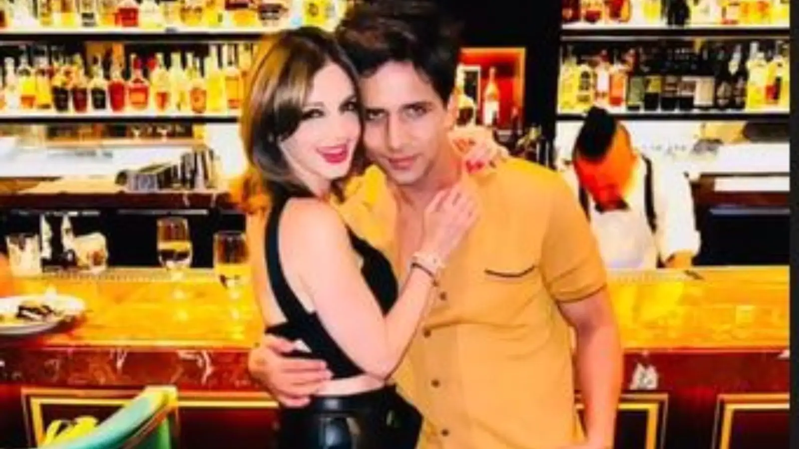 Sussanne Khan Gets Cosy With Rumoured Beau Arslan Goni in Latest Instagram Post, Take a Look